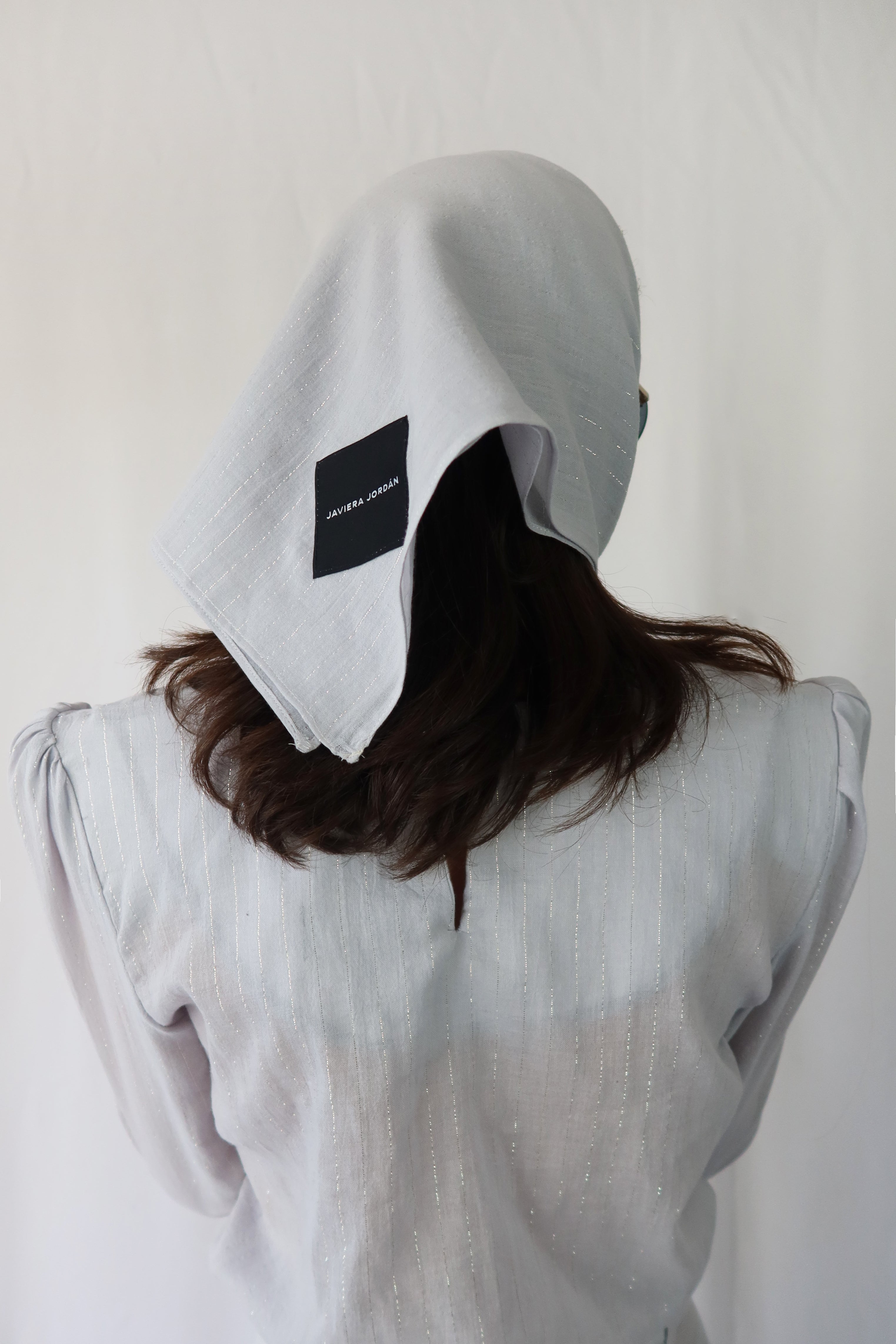 Kerchief Grey